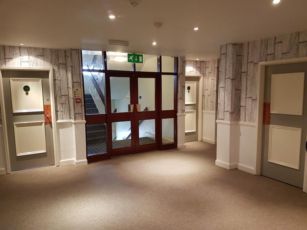 פלקירק Antonine Hotel מראה חיצוני תמונה